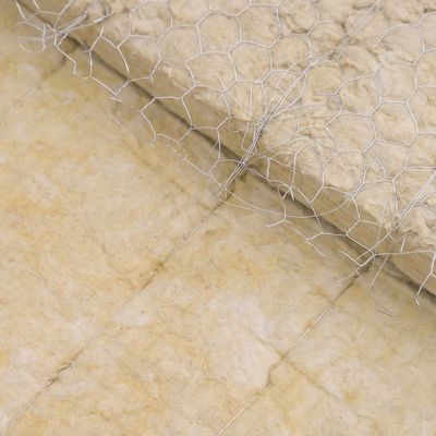 Mesh Wired Rock Wool Blanket Customized Size For Building Insulation Roof Insulation